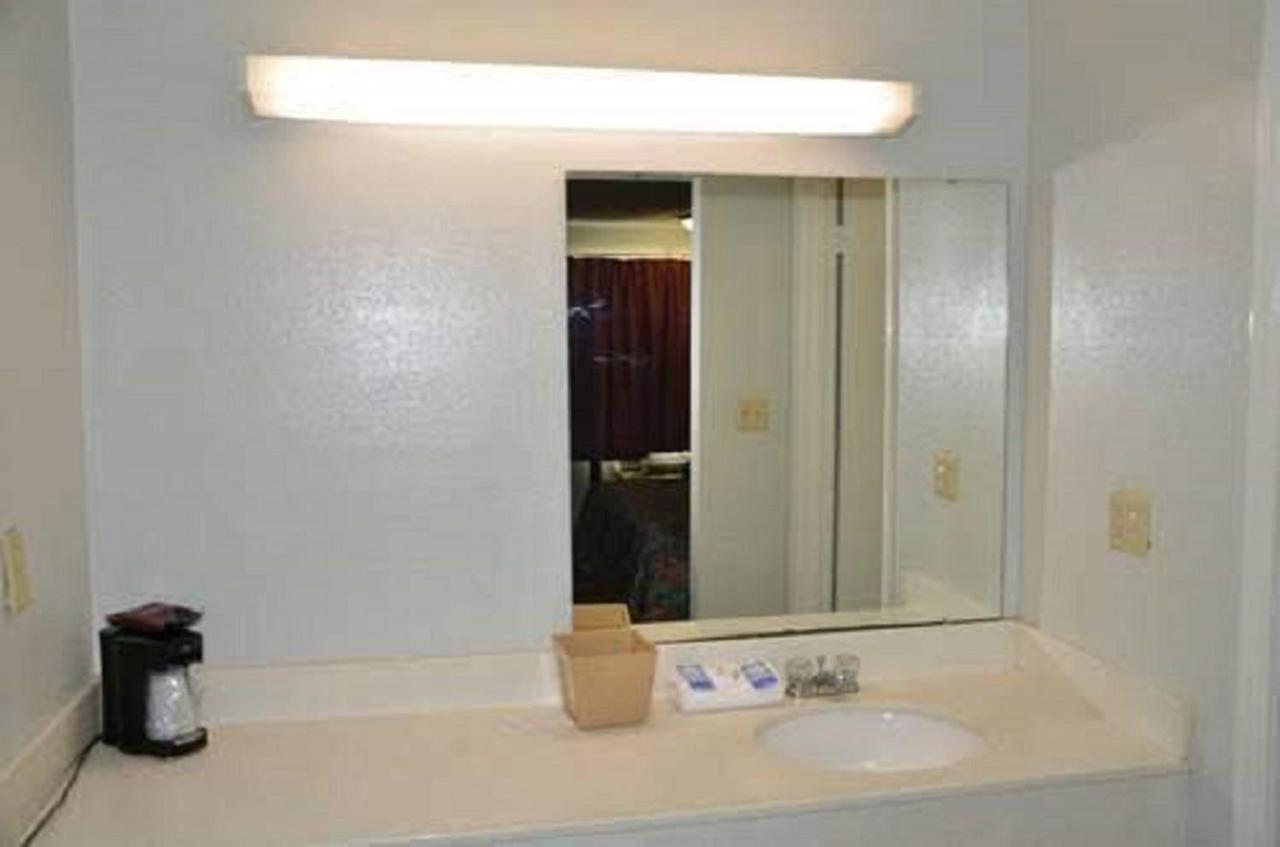 Stay Express Inn & Suites Demopolis ภายนอก รูปภาพ